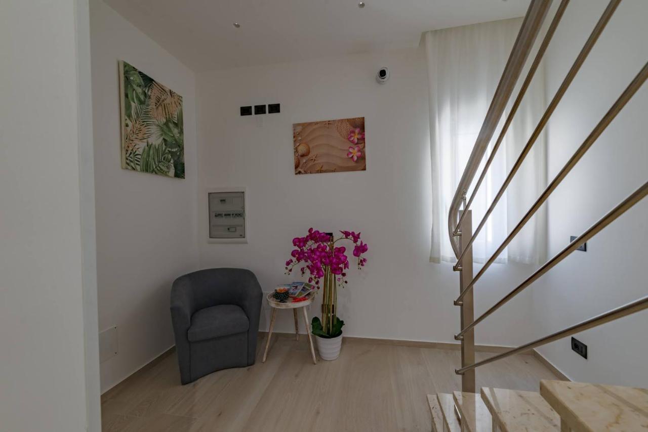 Vittoria Luxury Rooms Шакка Экстерьер фото